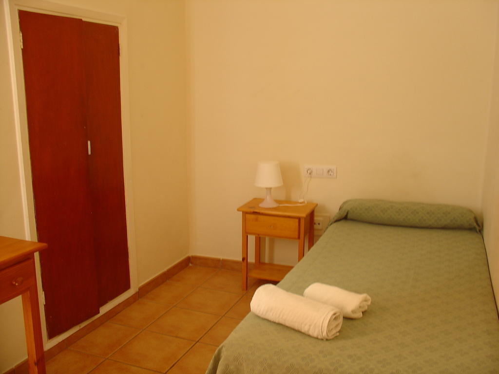 Pension Mova Санта-Крус-де-Тенерифе Номер фото