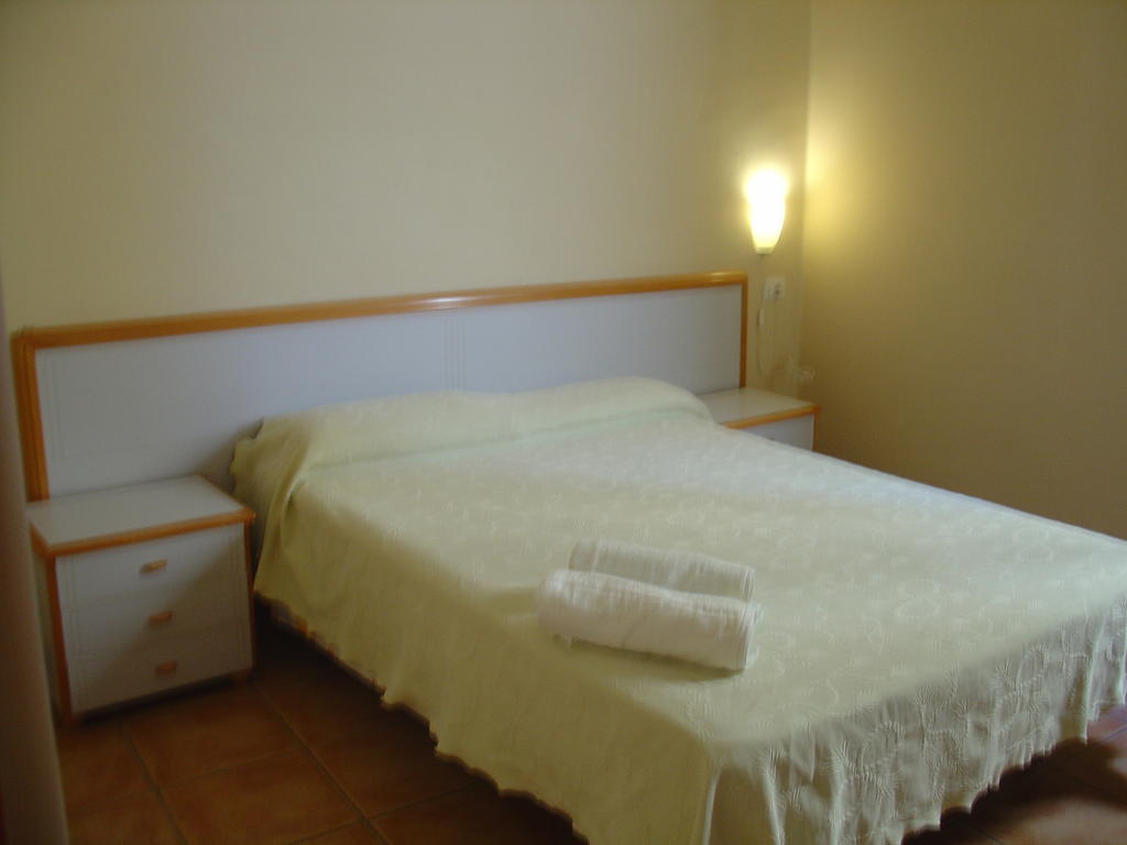 Pension Mova Санта-Крус-де-Тенерифе Номер фото